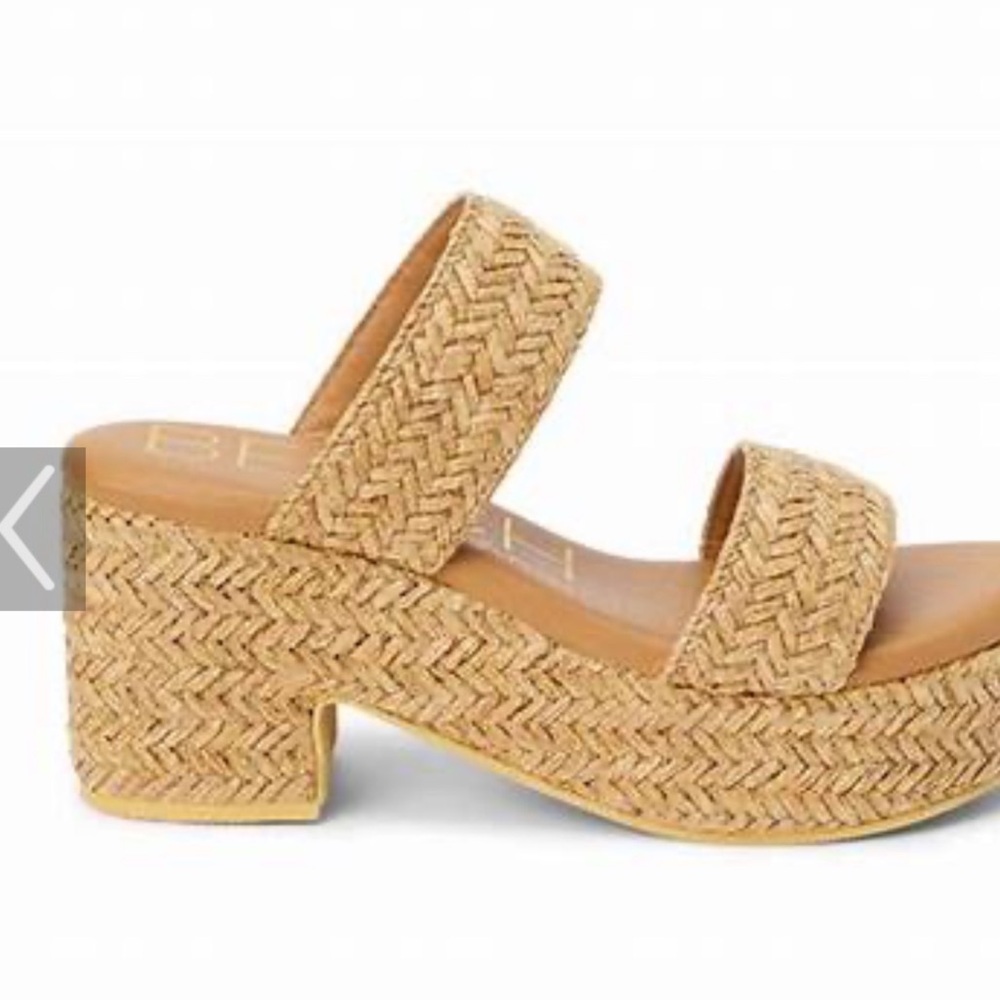 Women's Tan Woven beach Sandals